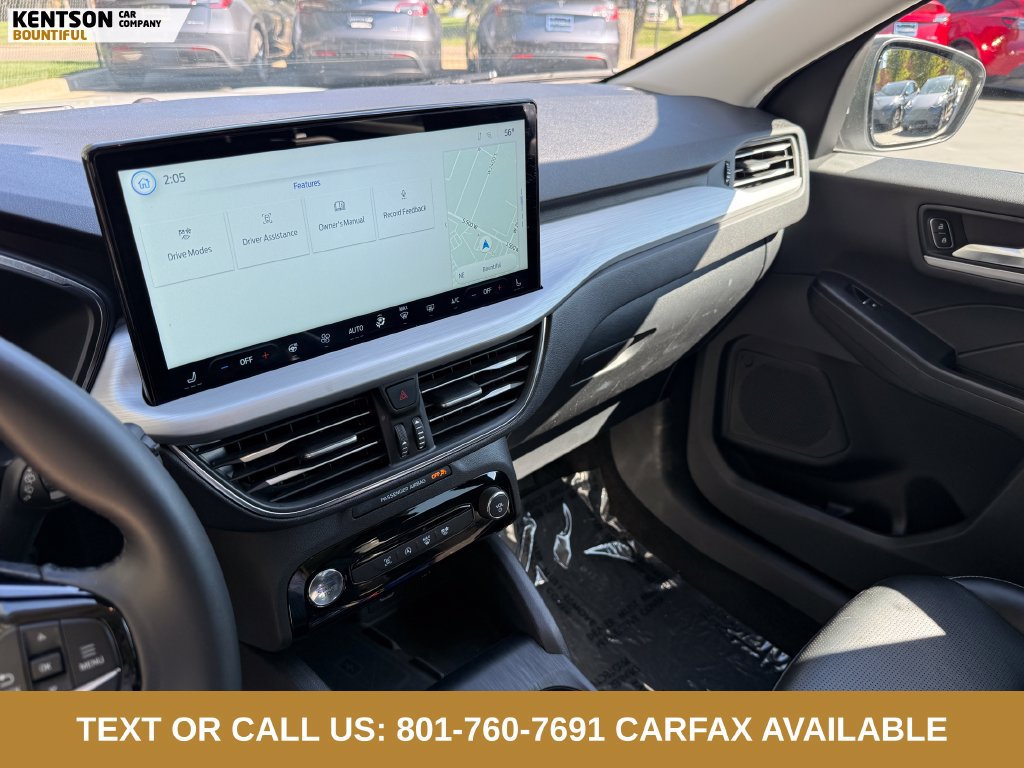 Used 2025 Ford Escape Platinum AWD/4WD image 21