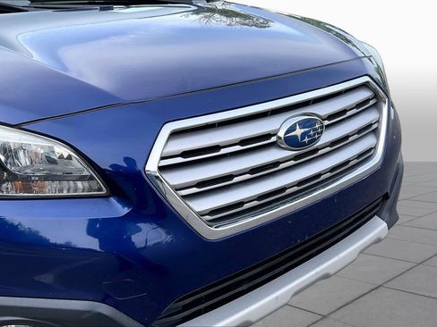 Used 2016 Subaru Outback 3.6R Limited AWD/4WD image 31