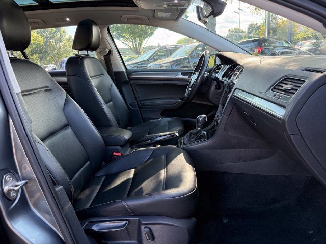Used 2018 Volkswagen Golf Alltrack AWD/4WD image 29