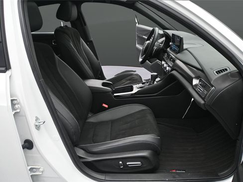 Certified 2024 Acura Integra A-Spec w/ Technology Package FWD image 19