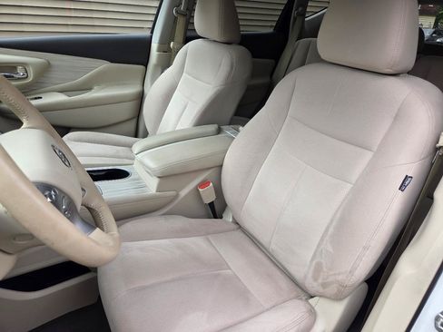 Used 2018 Nissan Murano SV AWD/4WD image 13