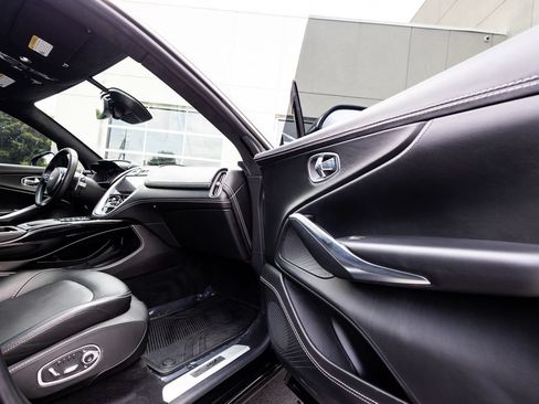 Used 2021 Aston Martin DBX AWD/4WD image 39