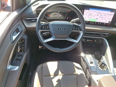 Certified 2025 Audi Q5 Premium w/ Premium Plus AWD/4WD image 21