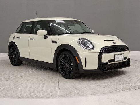 Certified 2023 MINI Cooper S FWD image 5