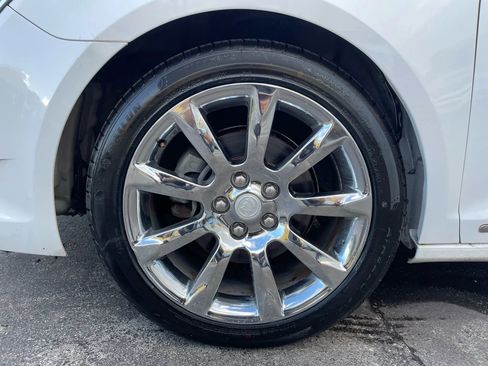 Used 2014 Buick LaCrosse Premium image 11