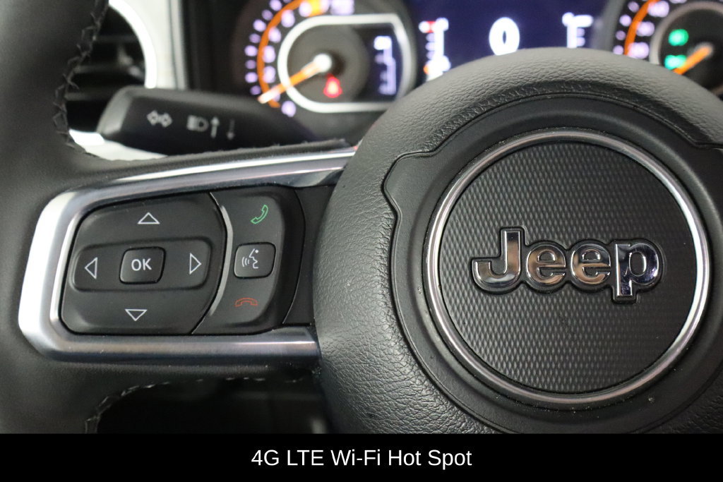 Used 2026 Jeep Wrangler Unlimited Sahara AWD/4WD image 8