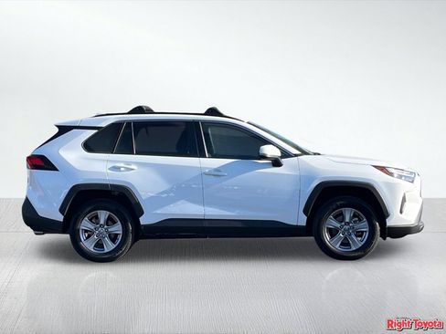Certified 2022 Toyota RAV4 XLE w/ Convenience Package AWD/4WD image 8