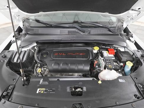 Used 2022 Jeep Compass Latitude image 30