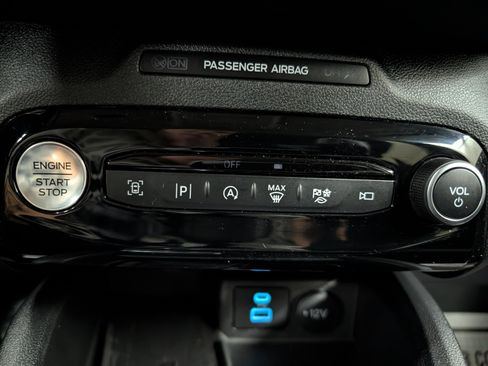 Used 2023 Ford Escape Platinum AWD/4WD image 14