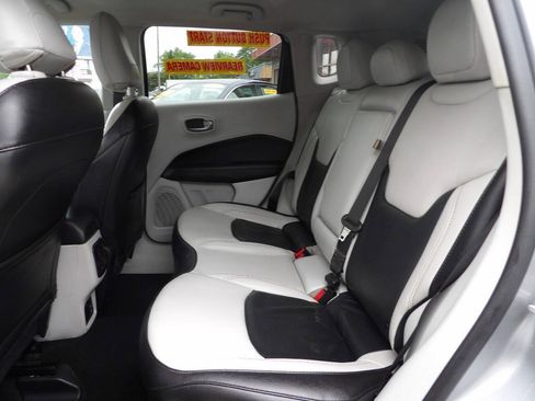 Used 2020 Jeep Compass Limited FWD image 9