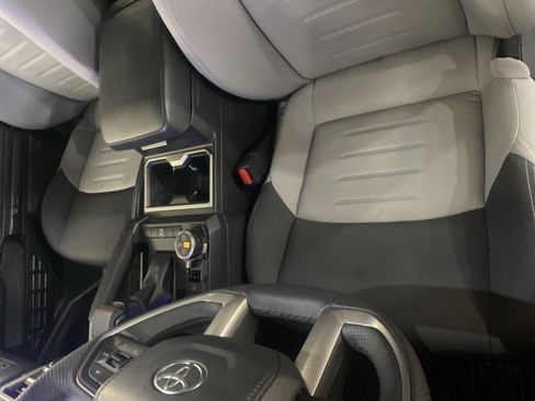 Used 2025 Toyota Tacoma SR5 image 12