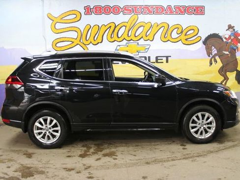 Used 2018 Nissan Rogue SV AWD/4WD image 1