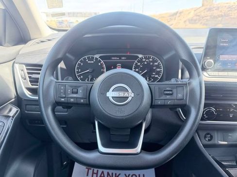 Used 2024 Nissan Rogue S AWD/4WD image 9