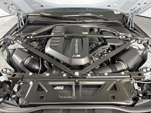 Certified 2022 BMW M4 Competition w/ Executive Package image 31