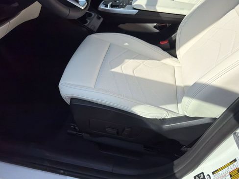 New 2027 BMW X2 xDrive28i AWD/4WD image 14