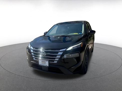 Used 2025 Nissan Rogue SV image 7