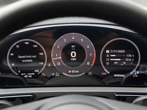 Used 2025 Porsche Cayenne S image 14