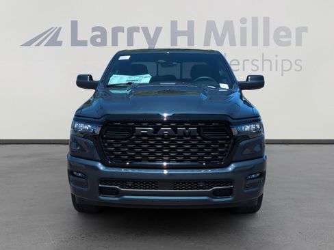 New 2026 RAM 1500 Express AWD/4WD image 8