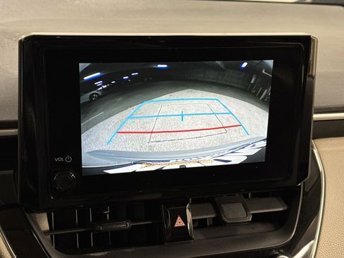 Used 2023 Toyota Corolla LE image 23