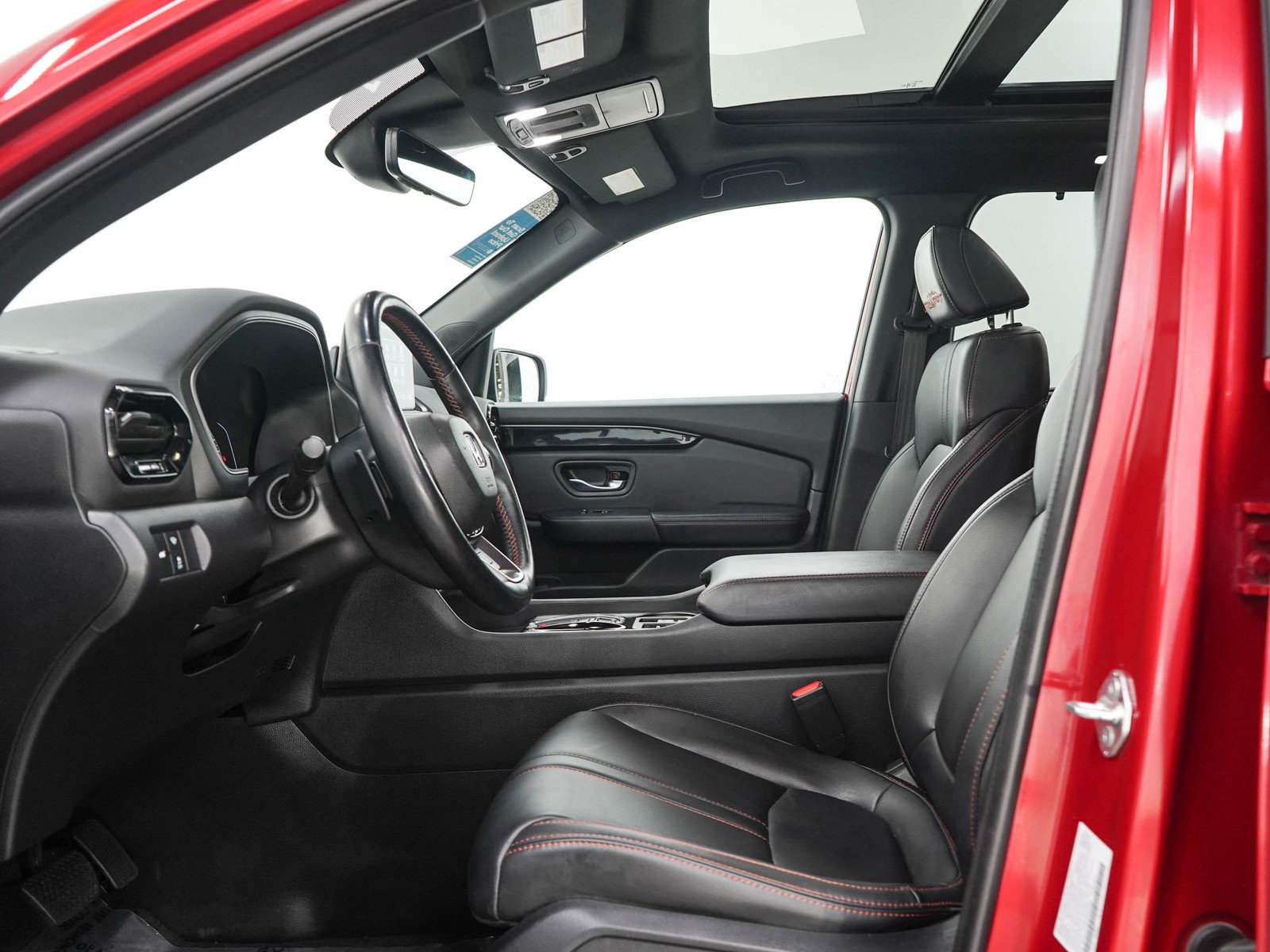 Used 2023 Honda Pilot TrailSport image 24
