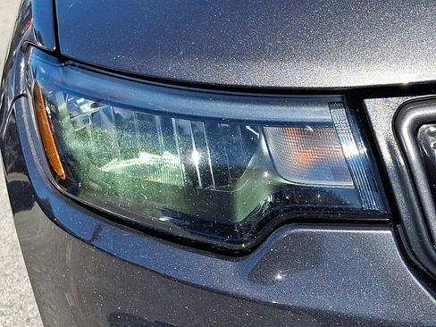 Used 2022 Jeep Compass Trailhawk w/ Sun and Sound Group image 9