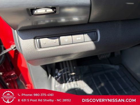 New 2026 Nissan Pathfinder SL w/ SL Premium Package (P04) AWD/4WD image 14