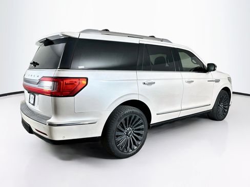 Used 2019 Lincoln Navigator Reserve w/ Cargo Package AWD/4WD image 9