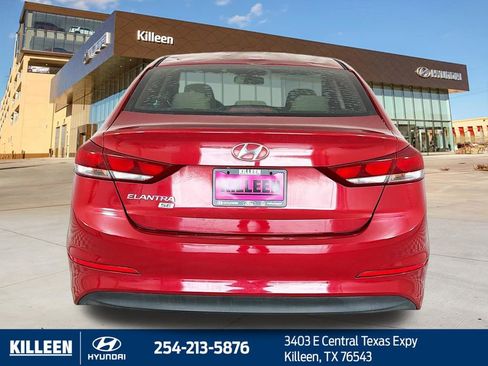 Used 2018 Hyundai Elantra SE w/ Cargo Package image 7