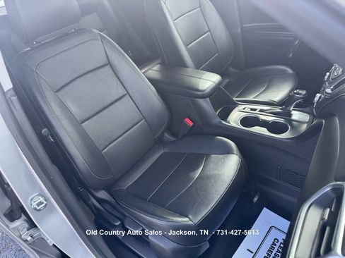 Used 2018 Chevrolet Equinox Premier FWD image 13