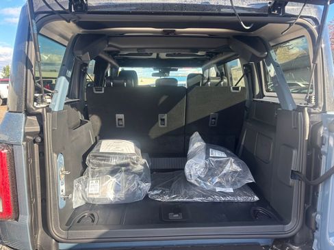 New 2025 Ford Bronco Badlands w/ Sasquatch Package image 12