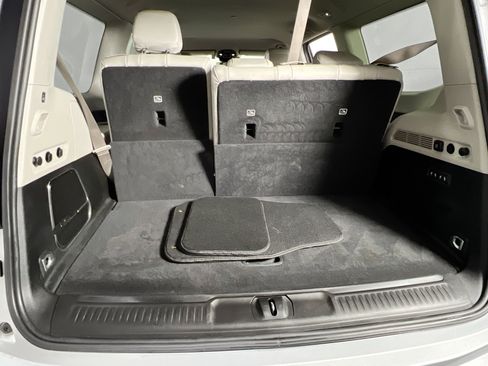 Used 2022 Jeep Wagoneer Series III w/ Flexible Seating Group image 25