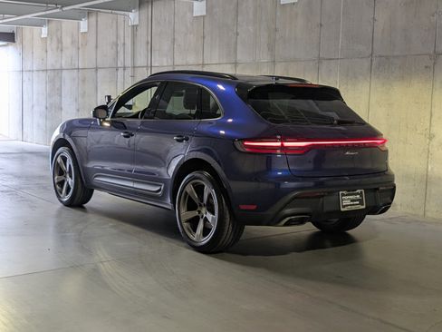Certified 2025 Porsche Macan image 3