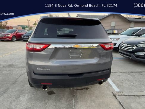 Used 2019 Chevrolet Traverse LS image 9