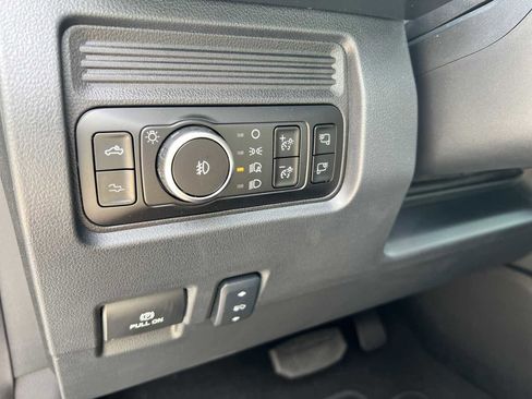 New 2026 Ford F250 Platinum image 38