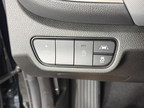 Used 2023 Kia Seltos LX AWD/4WD image 25