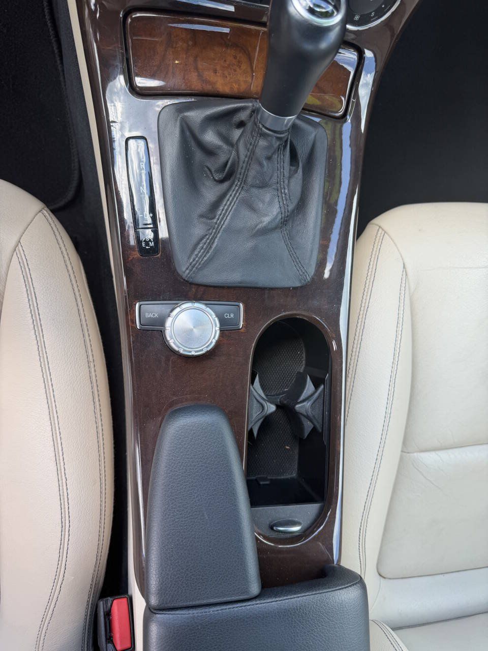 Used 2013 Mercedes-Benz SLK 350 image 32