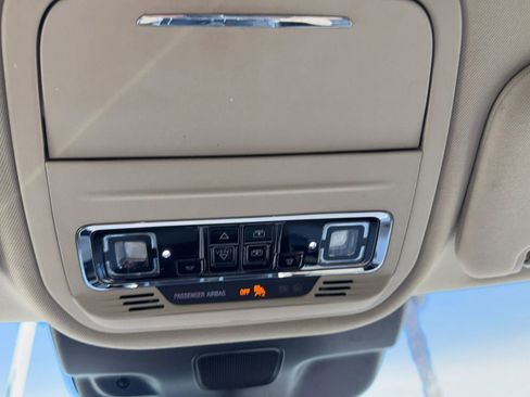 Used 2022 Lincoln Aviator 2WD w/ Premium Package image 26