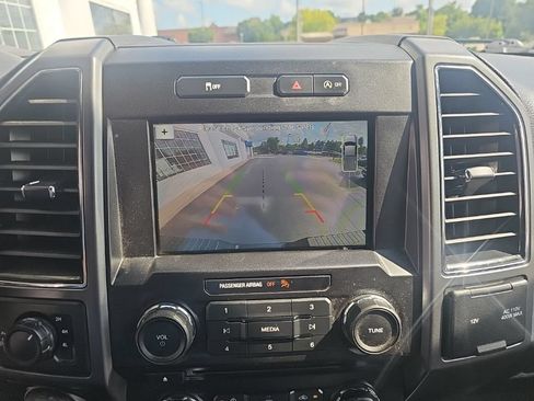 Used 2018 Ford F150 XLT w/ Equipment Group 302A Luxury AWD/4WD image 16