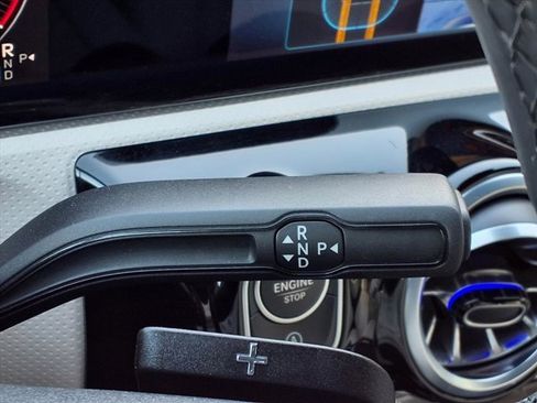 Used 2025 Mercedes-Benz CLA 250 image 12