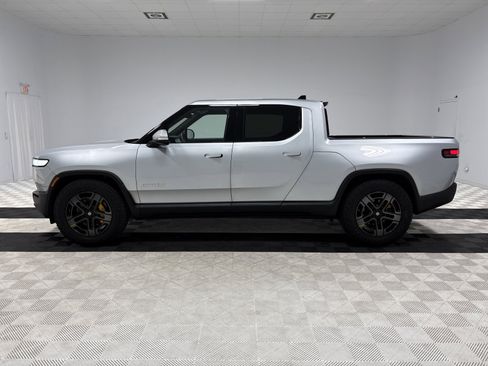 Used 2023 Rivian R1T Adventure image 2