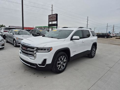 Used 2023 GMC Acadia SLT w/ Preferred Package AWD/4WD image 2