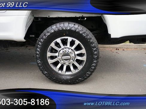 Used 2018 Ford F250 XLT w/ XLT Value Package AWD/4WD image 3