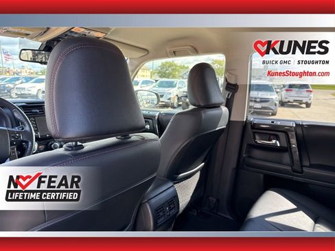 Used 2024 Toyota 4Runner TRD Off-Road Premium image 38