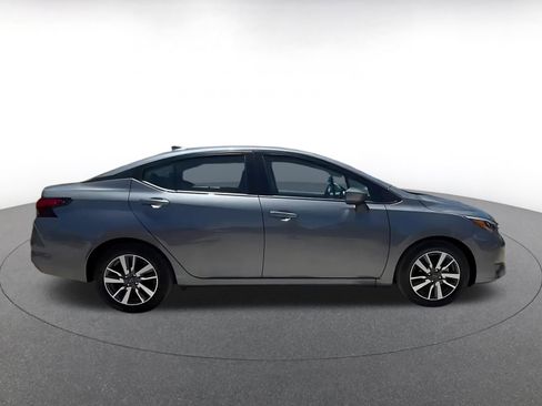 Used 2025 Nissan Versa SV FWD image 20