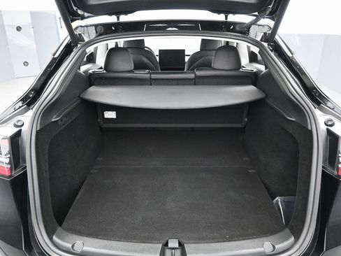 Used 2023 Tesla Model Y Long Range image 26