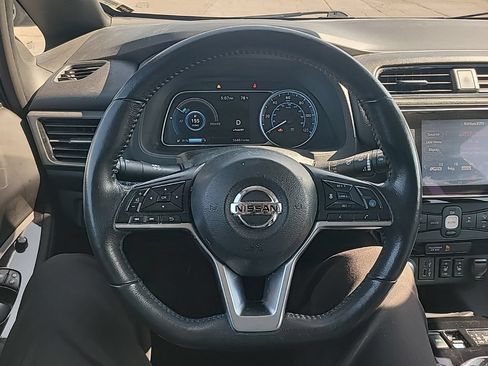 Used 2022 Nissan Leaf SV Plus FWD image 19