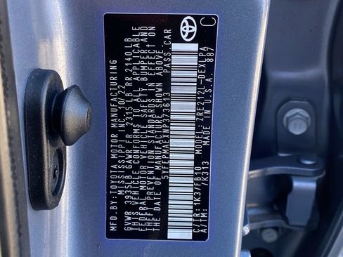 Used 2022 Toyota Corolla LE image 19