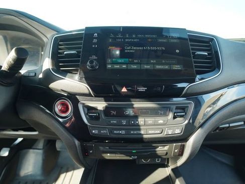 Used 2019 Honda Pilot Touring image 32