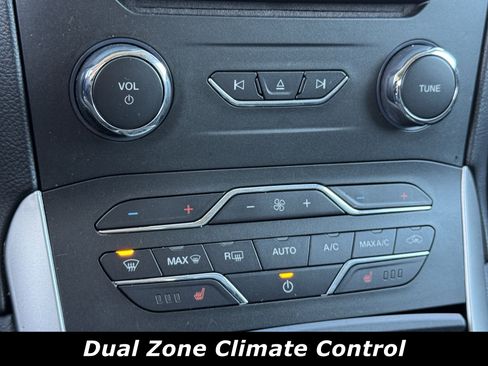 Used 2015 Ford Edge SEL w/ Equipment Group 201A image 10