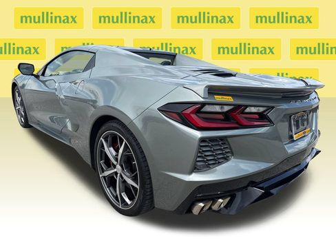 Used 2022 Chevrolet Corvette Stingray Premium Conv w/ Z51 Performance Package RWD image 10